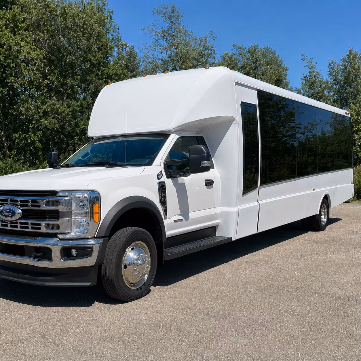 15 passenger minibus