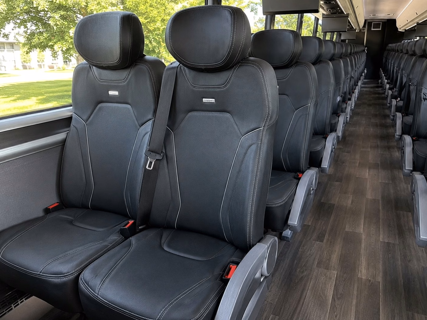 bridal party transportation in columbia that keeps your timeline tight