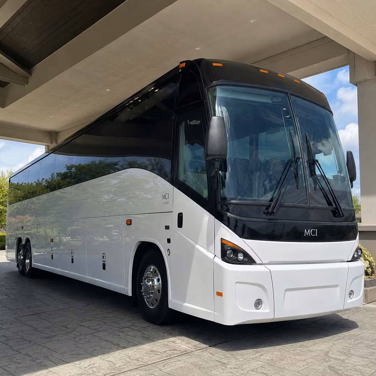 columbia to st louis lambert long haul airport shuttles for every group size