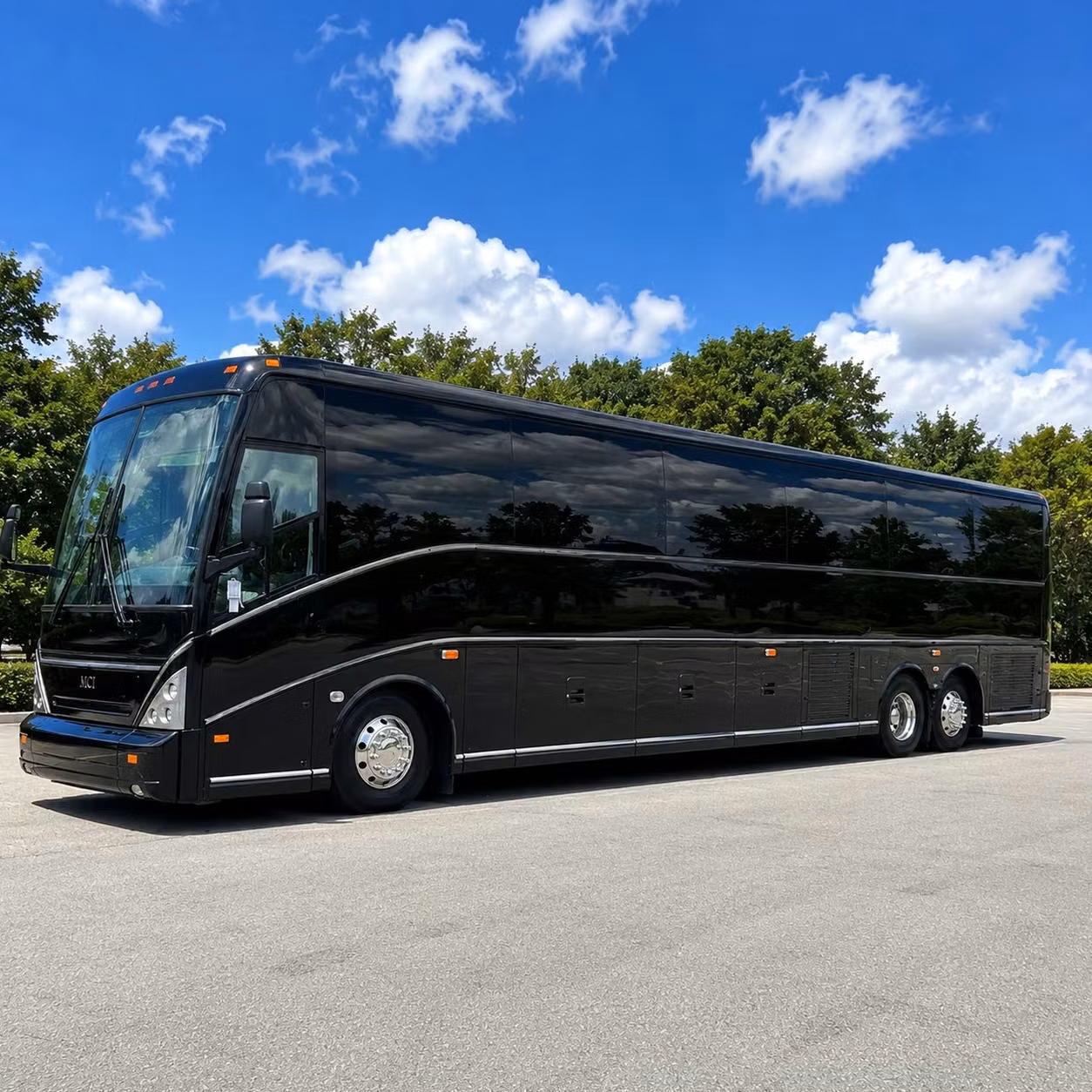view instant online quotes for concert bus rentals serving columbia missouri